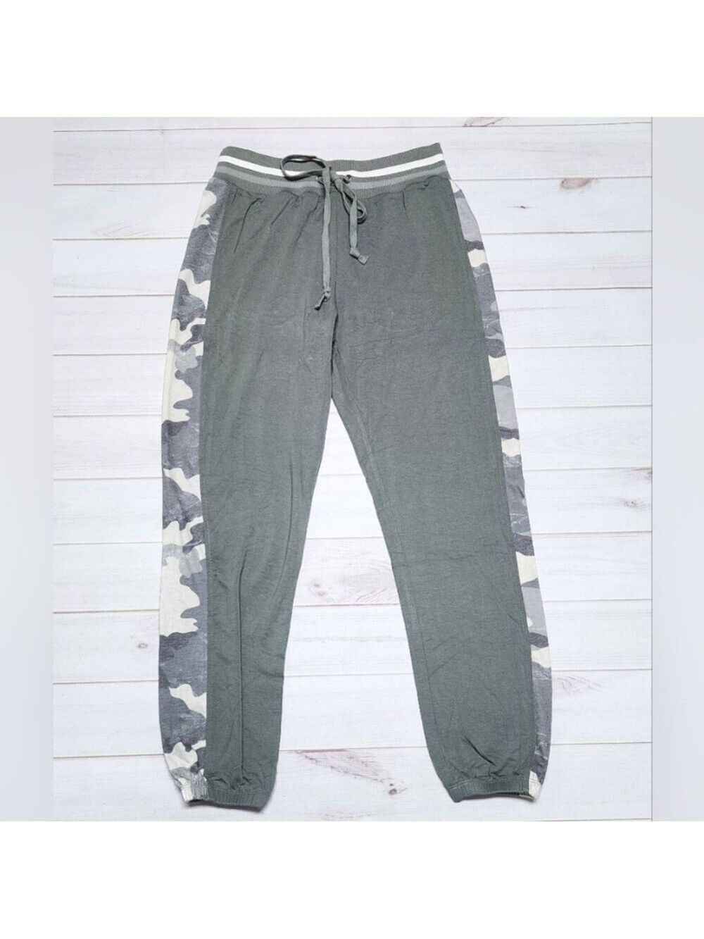 Mystree Olive Gray Camo Side Stripe Jogger Pants Small Athleisure Lounge - NWT